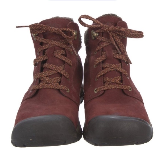 Keen Suede Hiking Boots
Women's Size: 7 - Picture 2 of 4